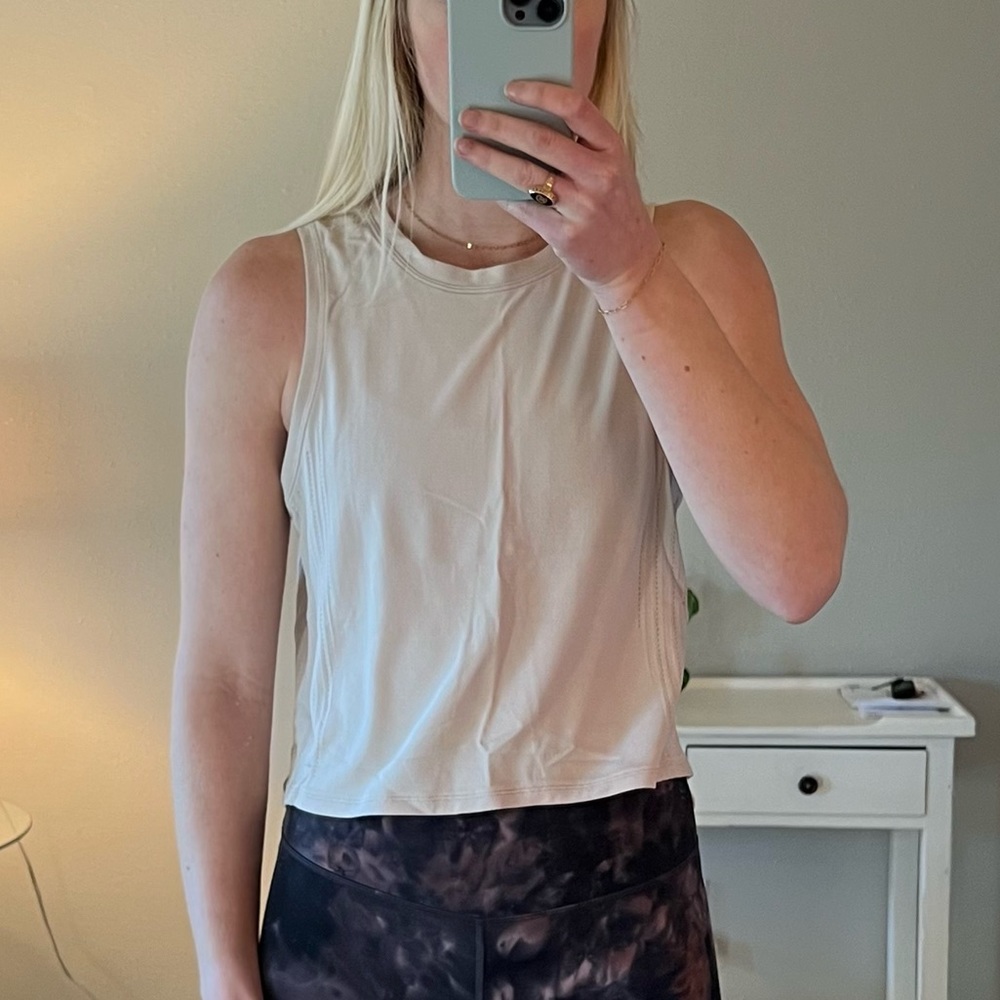 Lululemon tank top